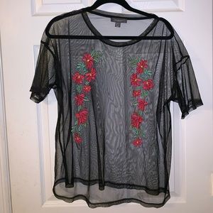 Short sleeve black mesh shirt with flower decal